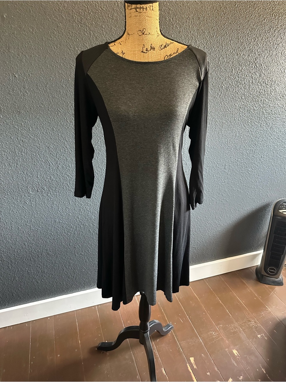Karen Kane L Black Gray Fit & Flare Dress Faux Leather Detail 3/4 Sleeve